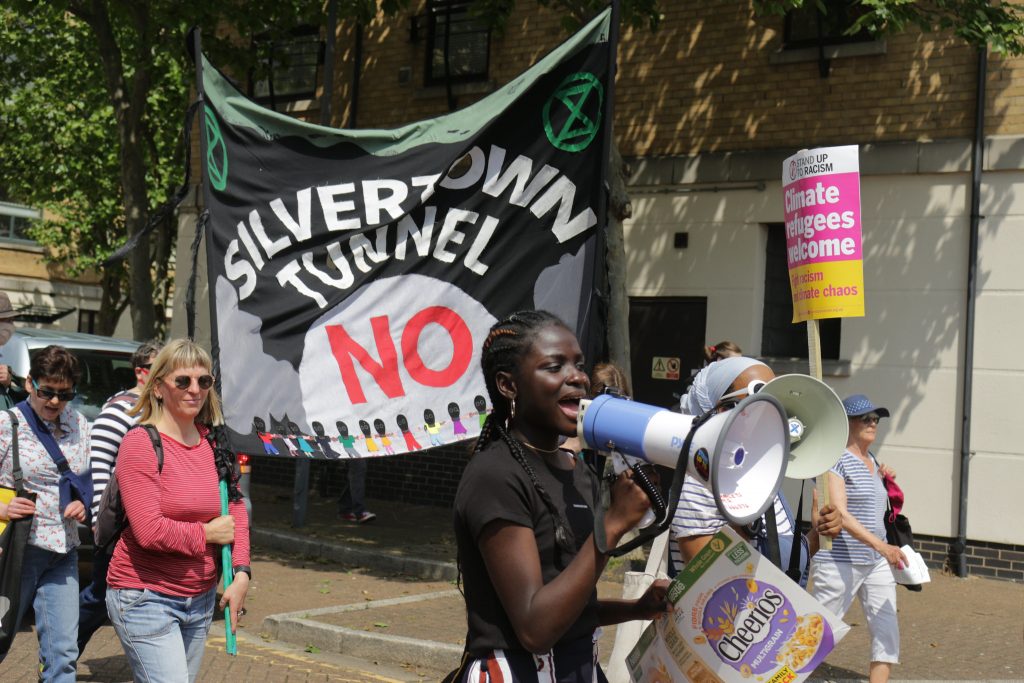 Protest against the Slivertown tunnel